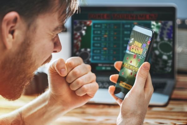 Ilustrasi komunitas dan dukungan pengguna platform hiburan jaringan grap89